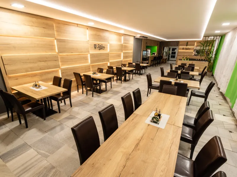 Prostření a posezení v restauraci Hotelu Zetocha